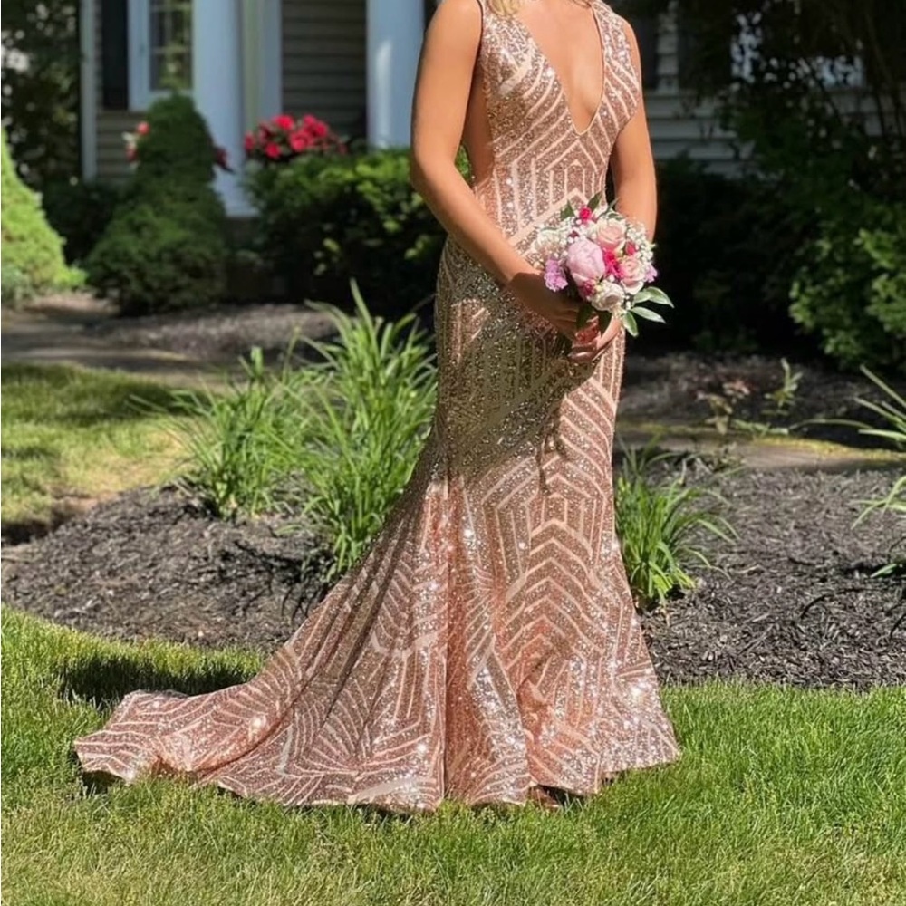 Jovani rose gold sequin formal prom dress gown size 6 style 59762